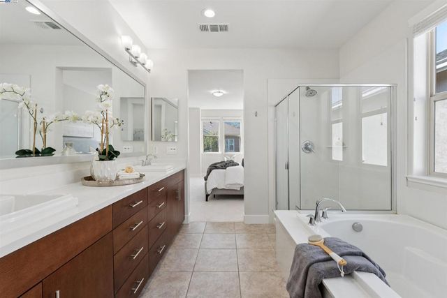 1360 Brookline Loop, Pleasanton, CA 94566