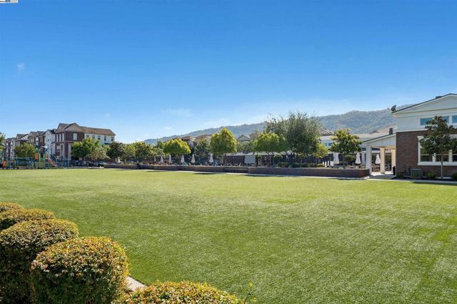 1360 Brookline Loop, Pleasanton, CA 94566