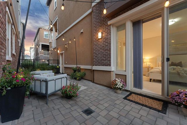 1360 Brookline Loop, Pleasanton, CA 94566