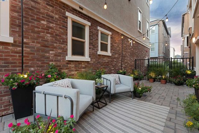 1360 Brookline Loop, Pleasanton, CA 94566