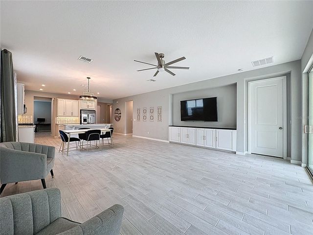 2697 HILLTOP ROAD, Clermont, FL 34711