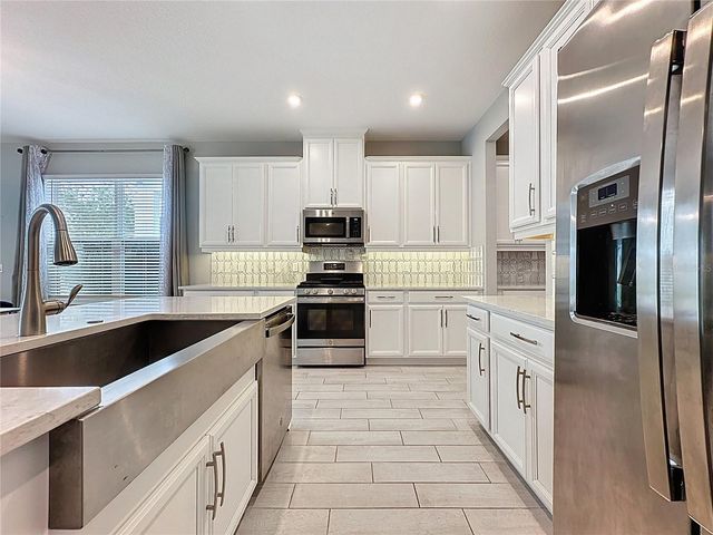 2697 HILLTOP ROAD, Clermont, FL 34711