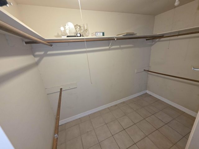 16210 Summer Dew Lane, Houston, TX 77095