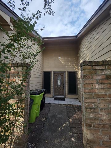 16210 Summer Dew Lane, Houston, TX 77095