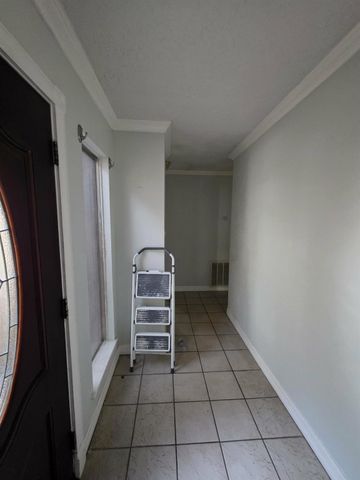 16210 Summer Dew Lane, Houston, TX 77095