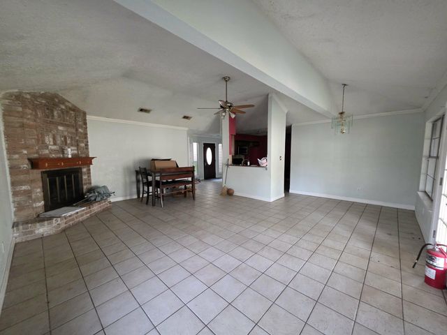 16210 Summer Dew Lane, Houston, TX 77095