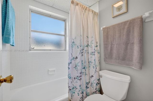 7817 Golf Cir Dr 301, Margate, FL 33063