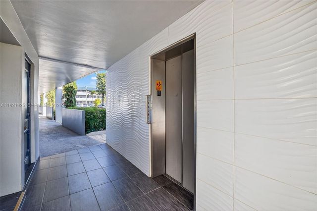 7817 Golf Cir Dr 301, Margate, FL 33063