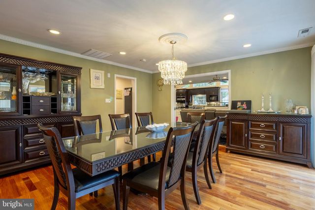 7908 IVY LN, Baltimore, MD 21208