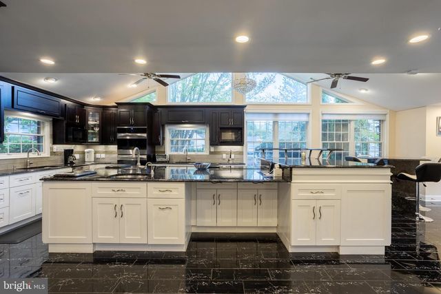 7908 IVY LN, Baltimore, MD 21208