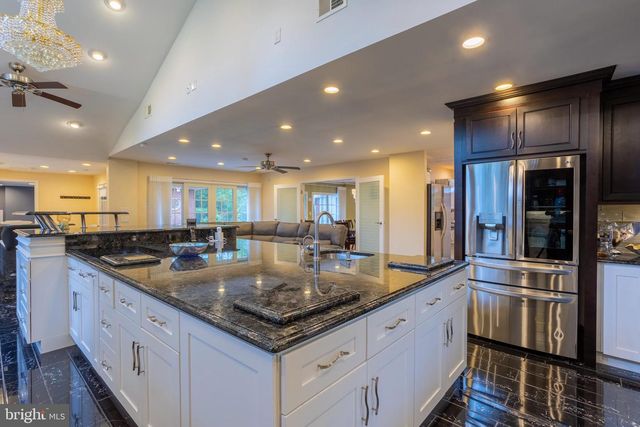 7908 IVY LN, Baltimore, MD 21208