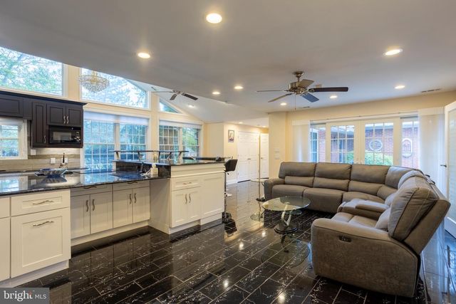 7908 IVY LN, Baltimore, MD 21208