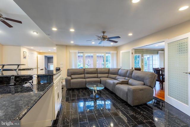 7908 IVY LN, Baltimore, MD 21208