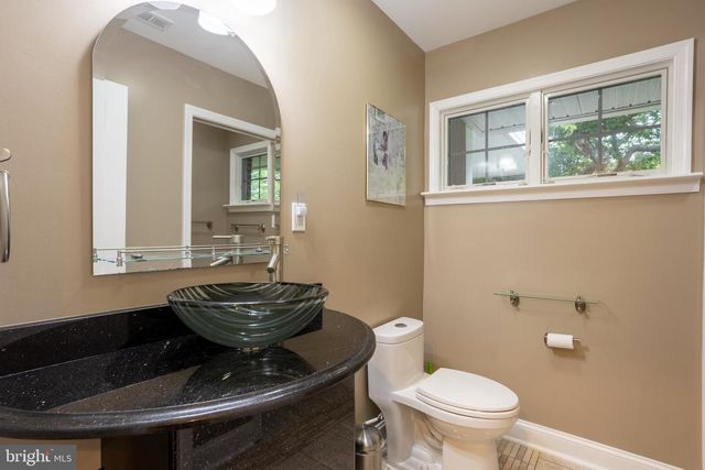 7908 IVY LN, Baltimore, MD 21208