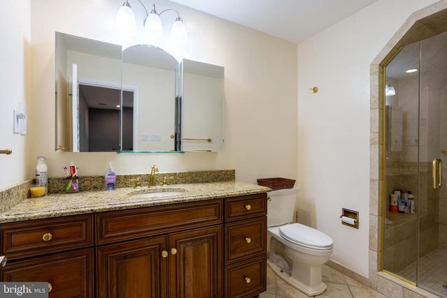 7908 IVY LN, Baltimore, MD 21208