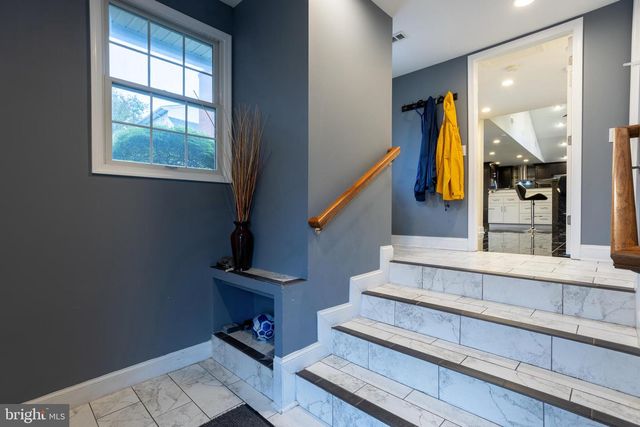 7908 IVY LN, Baltimore, MD 21208