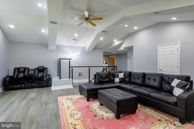 7908 IVY LN, Baltimore, MD 21208