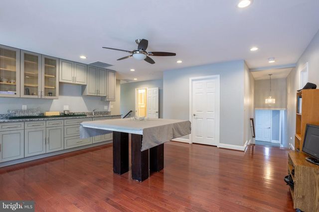 7908 IVY LN, Baltimore, MD 21208