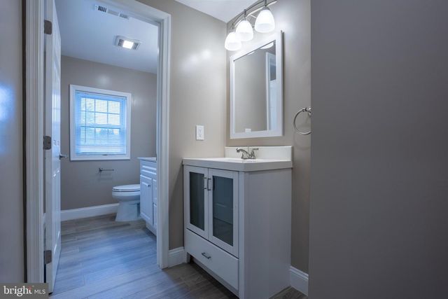 7908 IVY LN, Baltimore, MD 21208