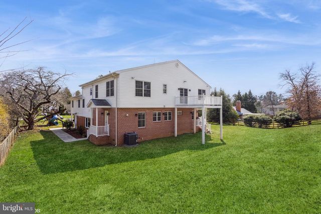 7908 IVY LN, Baltimore, MD 21208