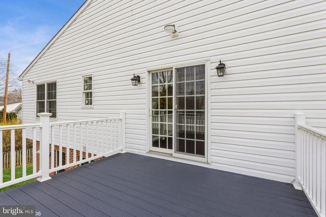 7908 IVY LN, Baltimore, MD 21208