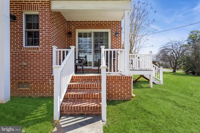 7908 IVY LN, Baltimore, MD 21208