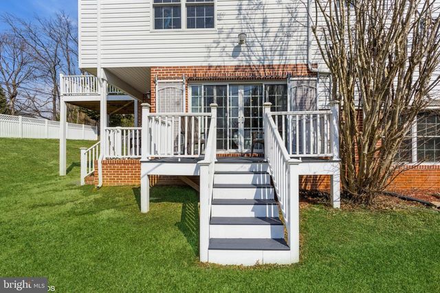 7908 IVY LN, Baltimore, MD 21208