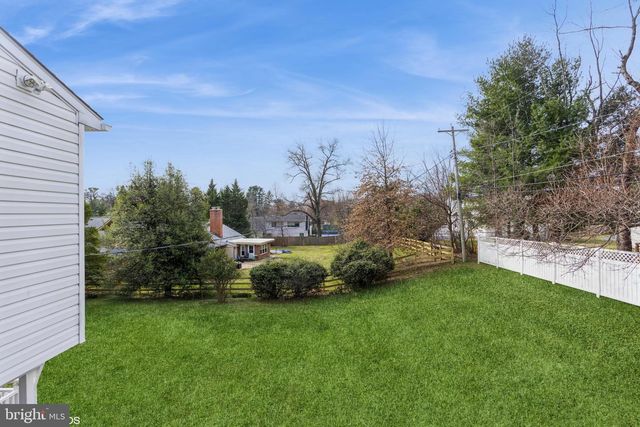 7908 IVY LN, Baltimore, MD 21208