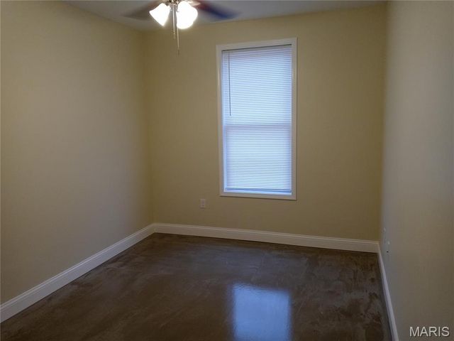 613 S Florissant Road 102, Ferguson, MO 63135