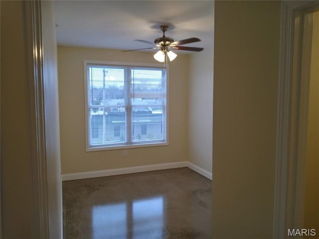613 S Florissant Road 102, Ferguson, MO 63135