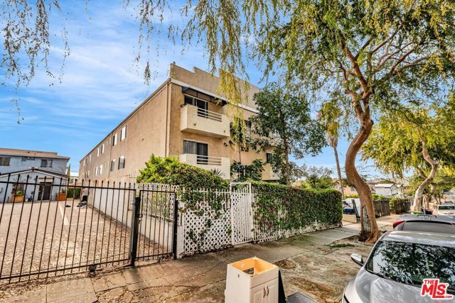 3350 Drew Street, Los Angeles, CA 90065