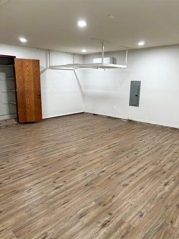 1004 N Eunice Avenue, Newcastle, OK 73065