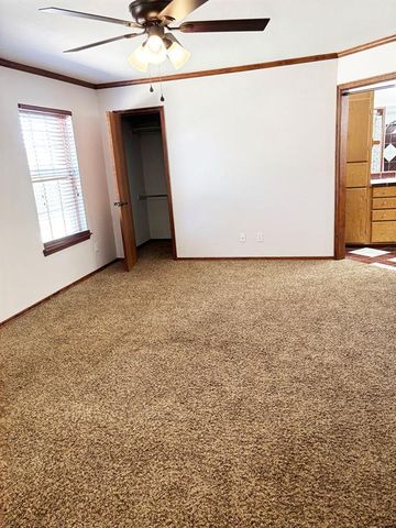 1004 N Eunice Avenue, Newcastle, OK 73065