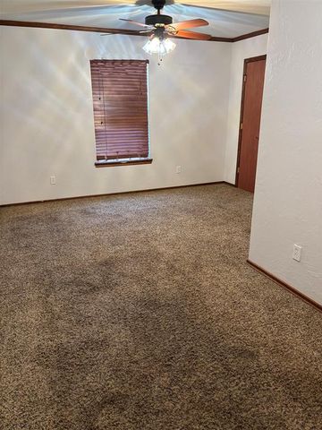 1004 N Eunice Avenue, Newcastle, OK 73065