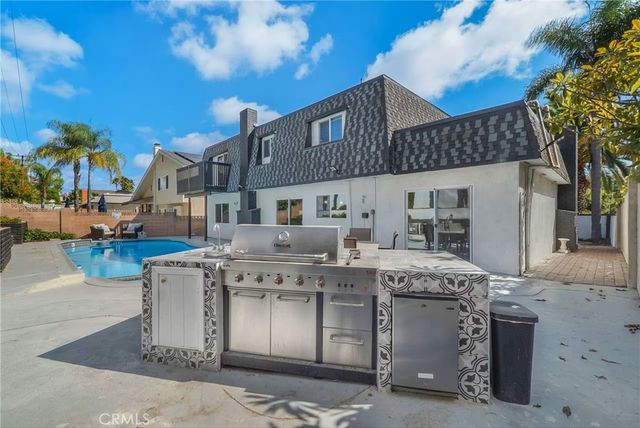 25421 Adriana, Mission Viejo, CA 92691
