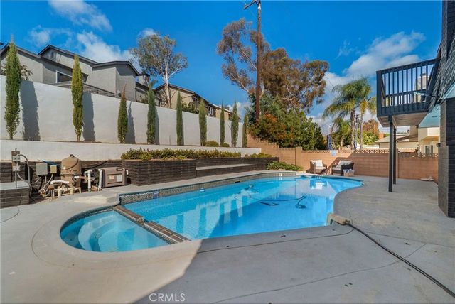 25421 Adriana, Mission Viejo, CA 92691
