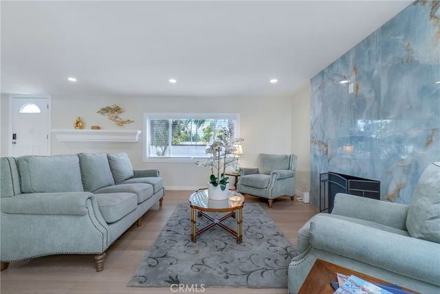 25421 Adriana, Mission Viejo, CA 92691