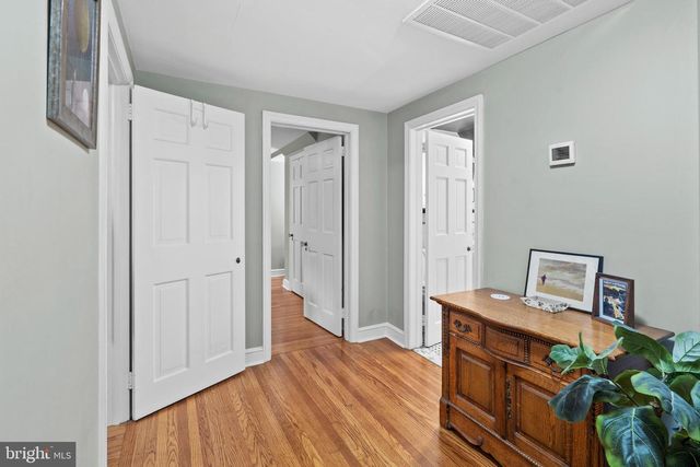 594 HAVERFORD RD, Haverford, PA 19041