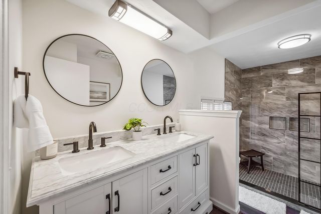 8136 KENNEDY Road, Blacklick, OH 43004