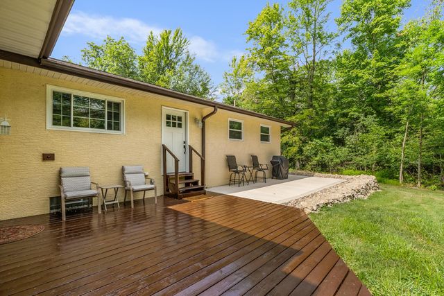 8136 KENNEDY Road, Blacklick, OH 43004