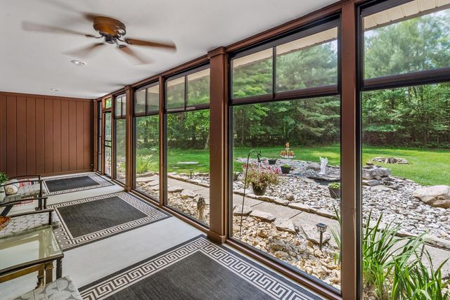 8136 KENNEDY Road, Blacklick, OH 43004
