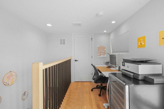 1516 W Diversey Avenue 3, Chicago, IL 60614