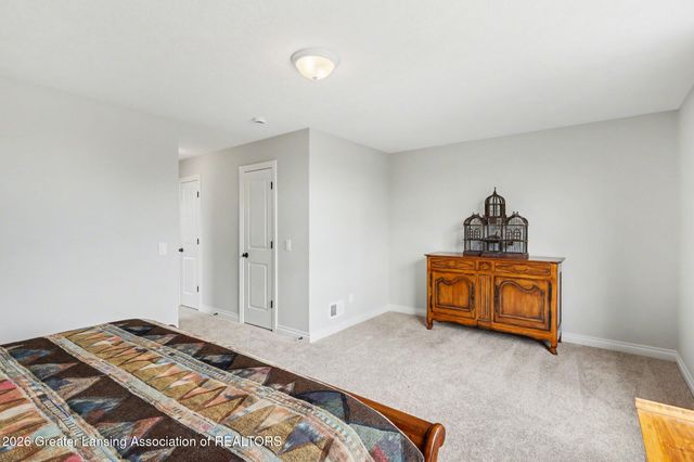 7822 Forestview Drive, Haslett, MI 48840