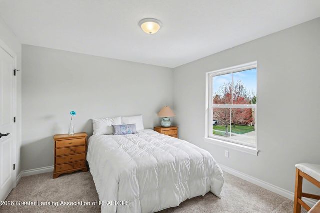 7822 Forestview Drive, Haslett, MI 48840