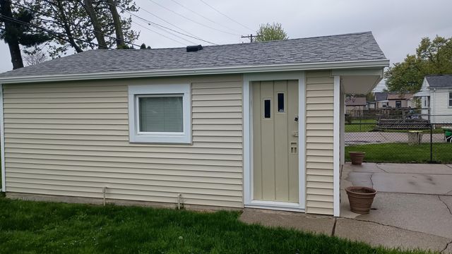 13647 Netherwood Street, Southgate, MI 48195