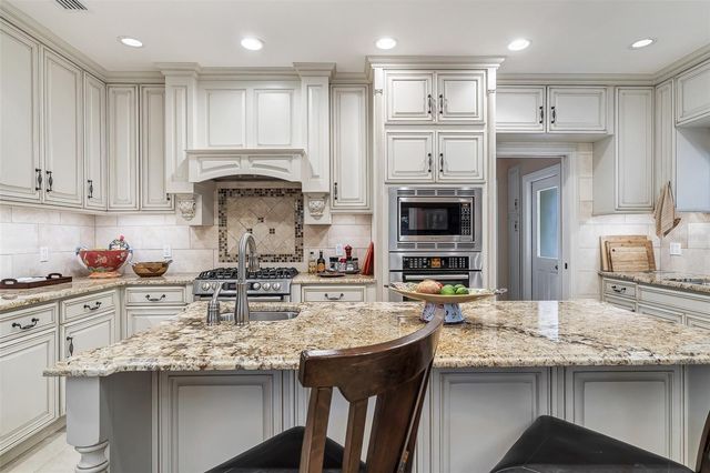 2300 N SCENIC HIGHWAY 104, Lake Wales, FL 33898