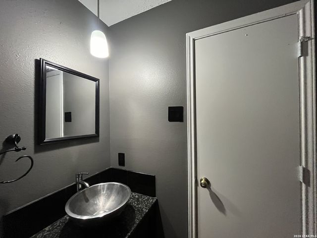 14443 Mountainside Ridge, San Antonio, TX 78233