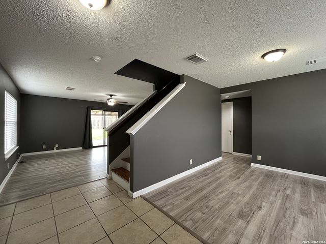 14443 Mountainside Ridge, San Antonio, TX 78233