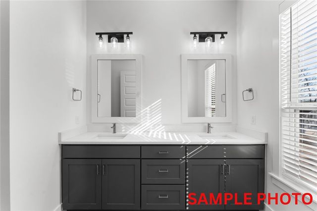 2880 N Sumac Drive, Fayetteville, AR 72703