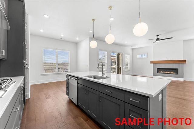 2880 N Sumac Drive, Fayetteville, AR 72703